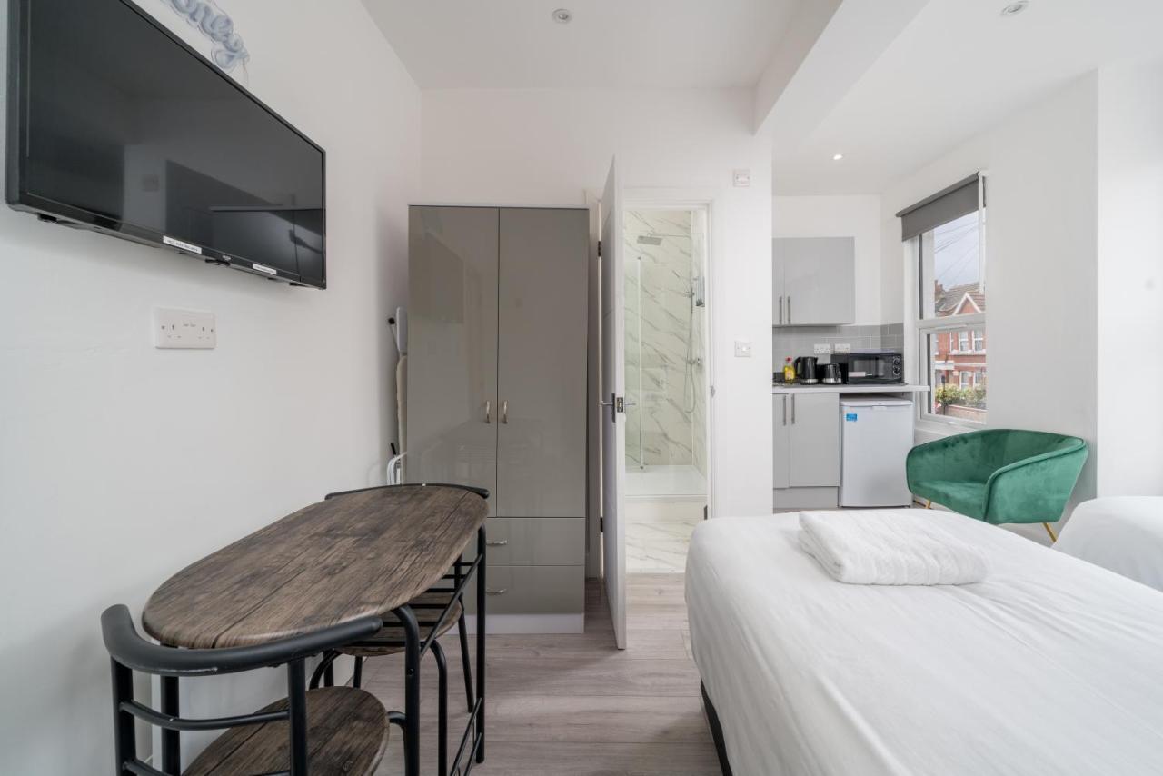 London Selwyn Road Studios Extérieur photo
